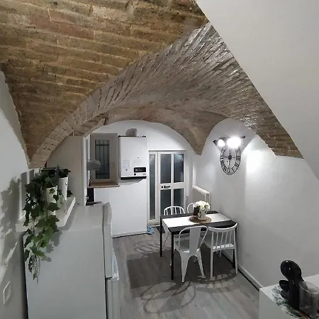 Apartamento Casa In Centro Storico Vista Gran Sasso *
