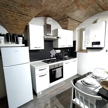 Casa In Centro Storico Vista Gran Sasso * Atri