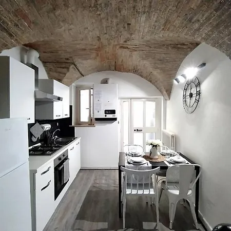 Casa In Centro Storico Vista Gran Sasso דירה